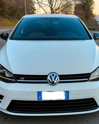 Volkswagen GOLF VII R 300CV - 3 PORTE - 4MOTION