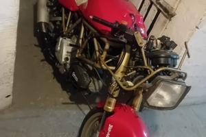 Ducati 600 supersport