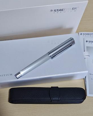 Staedtler initium Metallum EF con converter
