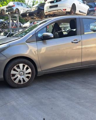 TOYOTA YARIS 2017 SOLO PER RICAMBI