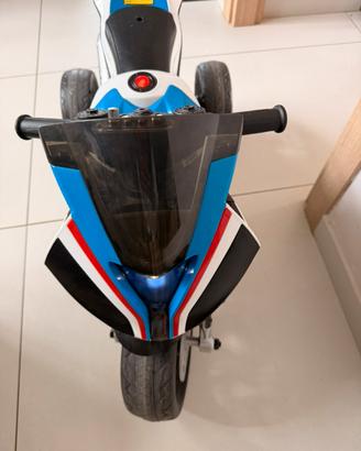 Moto elettrica BMW HP4 Race x bambini- Triciclo12V
