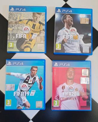 BUNDLE PS4 - 4 giochi - FIFA 17 - 18 - 19 - 20