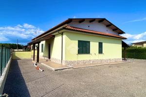 BIFAMILIARE A TERRACINA