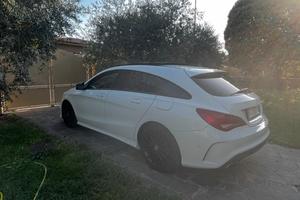 Cla 220d 4 matic shooting brake amg black pack
