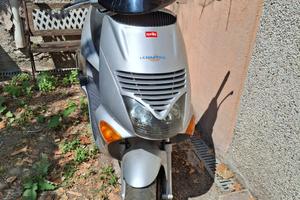 Aprilia leonardo 125