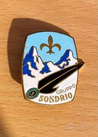 Distintivo alpini Gruppo Sondrio post ww2, smalti