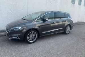 Ford S-Max 7posti Vignale
