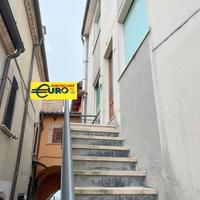 Palazzo cielo terra a 10 minuti dal mare