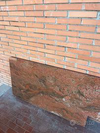 Lastra in marmo rosso