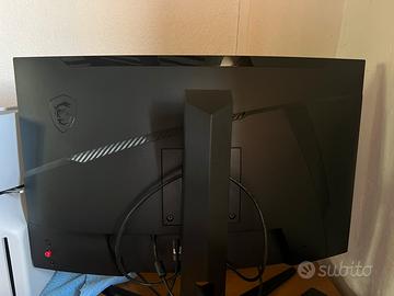 Monitor da gaming MSI 27” curvo con led dietro