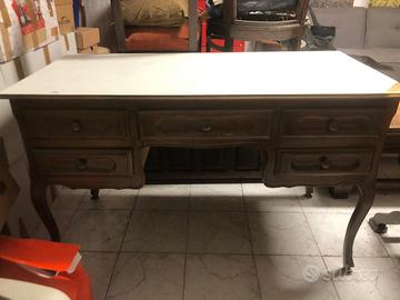Scrivania vintage da riciclare/restaurare