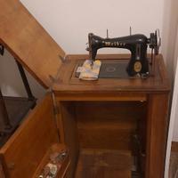 Macchina da cucire Weiber