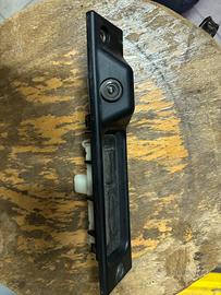 Serratura e pulsante  Giulia 2016