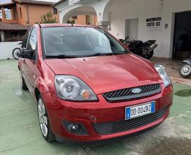 Ford Fiesta 1.4 tdi diesel 5 porte