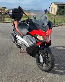 Aprilia SR Max 300 - 2011