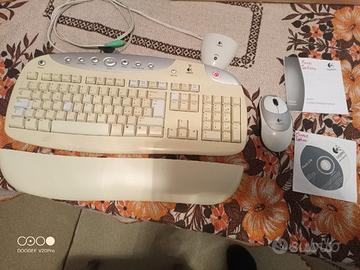 LOGITECH - Tastiera + Mouse cordless
