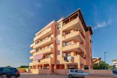 2 LOCALI A CIVITAVECCHIA