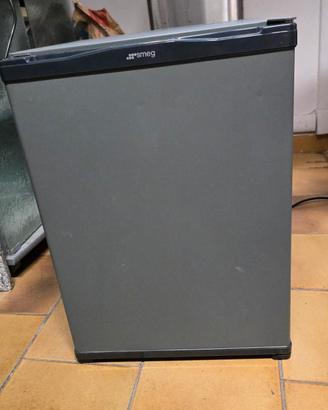 Minibar smeg 
