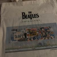 Borsa Beatles Anthology con adesivo