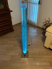 Lampada con led e bolle nell’acqua regolabili