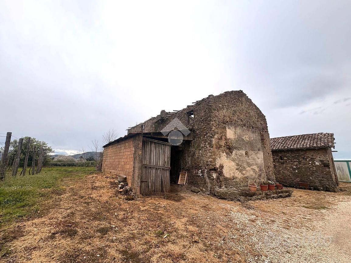 RUSTICO A LARIANO - Vista 3