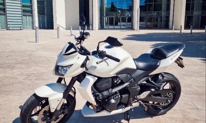 Kawasaki Z750