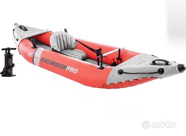 kayak gonfiabile e pagaia in fibra di carbonio