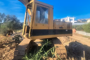 Escavatore Cat 215 B