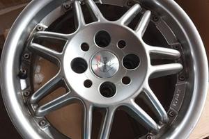 Cerchi in lega 14 pollici MOMO - 4 fori 98/100