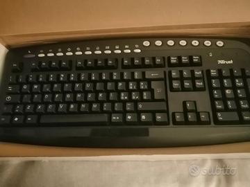 Tastiera desktop wireless
