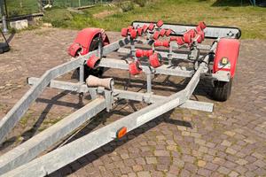 Carrello porta barca Umbra Rimorchi 1.300 kg 7,05m