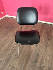 Sedia vintage anni 60/70 design tubolare Skai nero