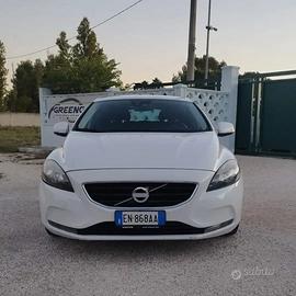 Volvo V40 D2 1.6 Summum