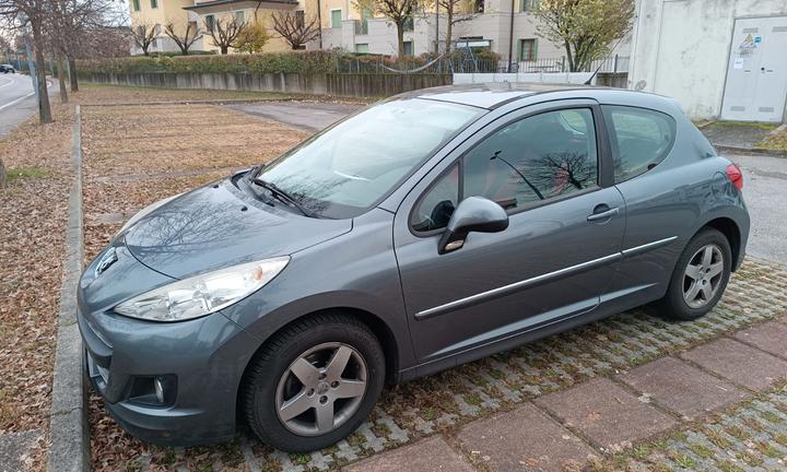 Peugeot 207  1.4 Hdi 3 porte Access