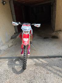Honda cr 250 4t