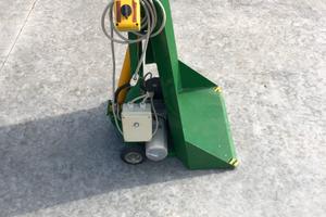 Alza sacchi nocciole