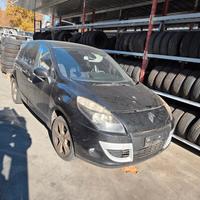 RENAULT SCENIC 3a Serie DEL 2010 PER RICAMBI