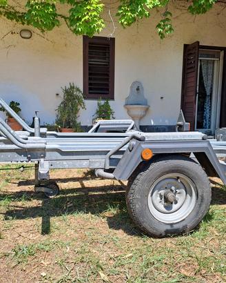 Carrello omologato tre posti