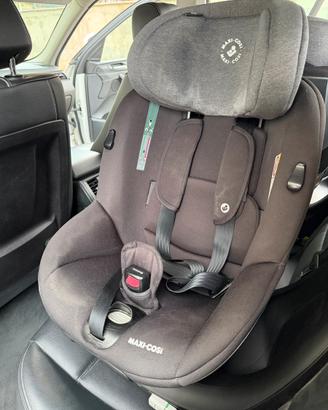 2 Seggiolini auto Maxi Cosi isofox girevole