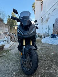 Xadv 750