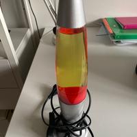 Lampada lava rossa
