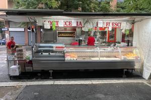 Autonegozio rosticceria usato scarrabile iveco