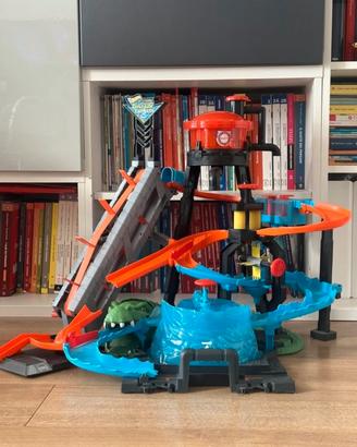 Hot Wheels Ultimate Gator Car Wash autolavaggio