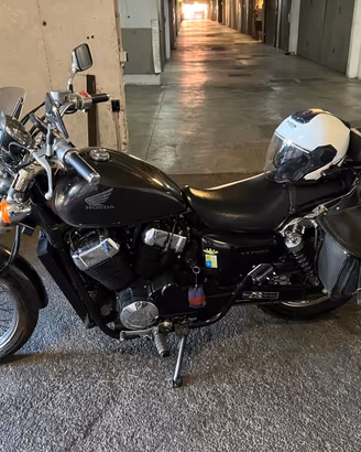 Moto Honda VT750S