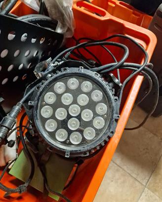 elevatori,aste,casse,cavi,tastiere,case,effetti 