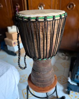 Djambe grande africano