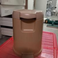 Pattumiera da bagno in plastica beige 