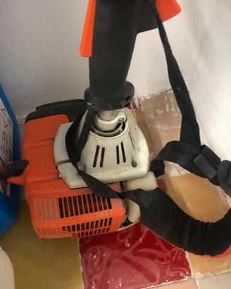 Decespugliatore Stihl FS120R