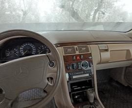 MERCEDES Classe E (W/S211) - 1999