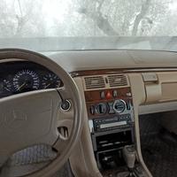 MERCEDES Classe E (W/S211) - 1999